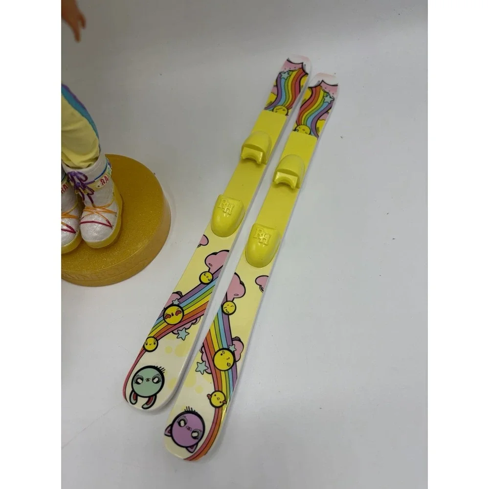 Rainbow High Winter Break Sunny Madison Yellow Fashion Doll Complete with Skis